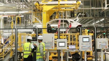 外观装配精度1毫米以内 移动互联网技术如何重塑奇瑞捷豹路虎常熟样板工厂